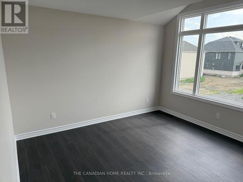 808 Anemone Mews, Ottawa, ON - Indoor Photo Showing Other Room