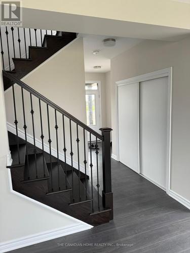 808 Anemone Mews, Ottawa, ON - Indoor Photo Showing Other Room