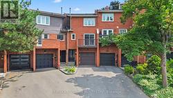 1228 CORNERBROOK PLACE  Mississauga, ON L5C 3J4