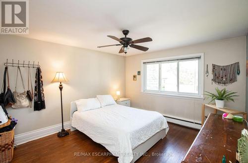 60 Ivy Lea Place, Hamilton, ON - Indoor Photo Showing Bedroom