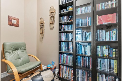 43 Third Road E, Hamilton, ON - Indoor