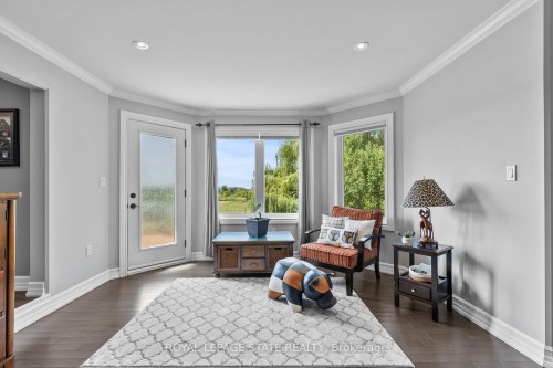 43 Third Road E, Hamilton, ON - Indoor