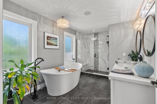 43 Third Road E, Hamilton, ON - Indoor