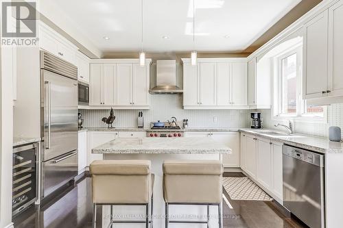 1022 Sherman Brock Circle, Newmarket, ON - Indoor Photo Showing Kitchen