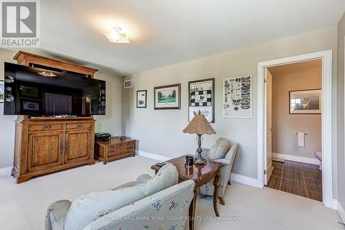 1022 Sherman Brock Circle, Newmarket, ON - Indoor