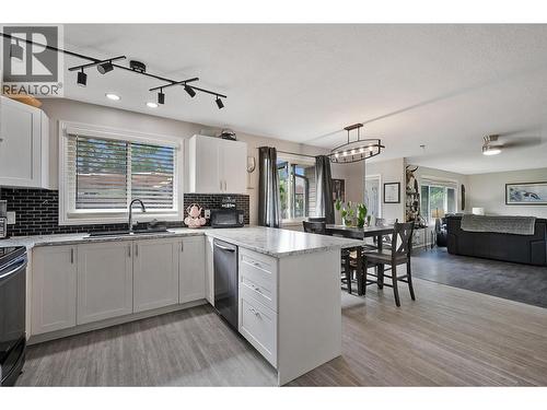 2305 39 Street, Vernon, BC - Indoor Photo Showing Kitchen