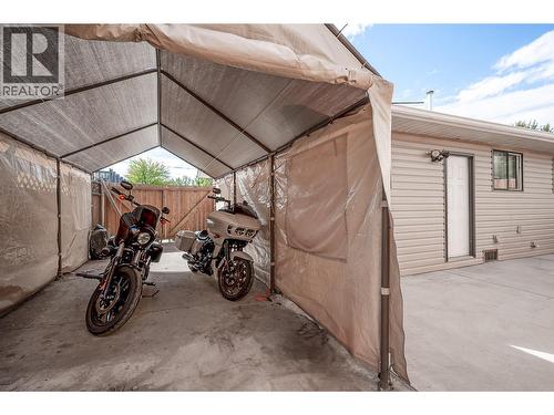 2305 39 Street, Vernon, BC - Outdoor With Exterior