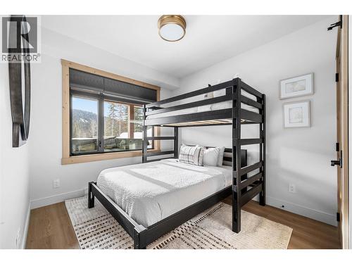 7005 Mcgillivray Lake Drive Unit# 16, Sun Peaks, BC - Indoor Photo Showing Bedroom
