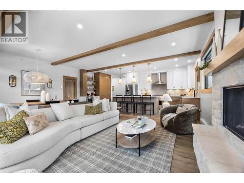 7005 Mcgillivray Lake Drive Unit# 18, Sun Peaks, BC - Indoor Photo Showing Living Room With Fireplace
