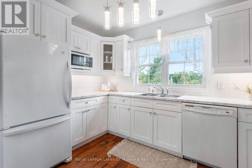 308 - 24 Ontario Street, Bracebridge (Macaulay), ON - Indoor Photo Showing Kitchen With Double Sink