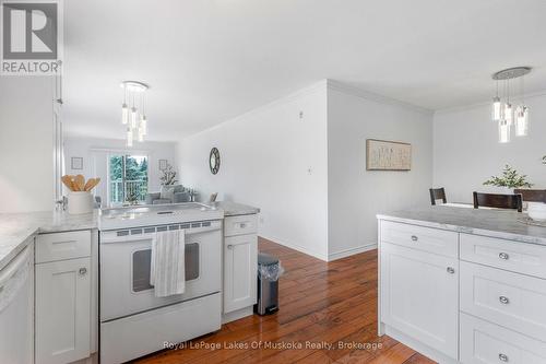 308 - 24 Ontario Street, Bracebridge (Macaulay), ON - Indoor Photo Showing Kitchen