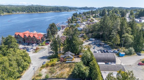 1672 Cedar Rd, Ucluelet, BC 