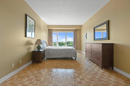 Chambre à coucher principale - 717-18 Ch. Du Bord-Du-Lac-Lakeshore, Pointe-Claire, QC - Indoor Photo Showing Bedroom