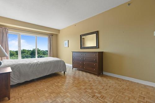 Chambre à coucher principale - 717-18 Ch. Du Bord-Du-Lac-Lakeshore, Pointe-Claire, QC - Indoor Photo Showing Bedroom