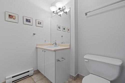 Salle de bains - 717-18 Ch. Du Bord-Du-Lac-Lakeshore, Pointe-Claire, QC - Indoor Photo Showing Bathroom