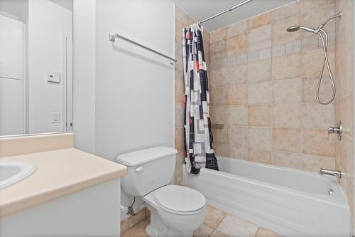 Salle de bains - 717-18 Ch. Du Bord-Du-Lac-Lakeshore, Pointe-Claire, QC - Indoor Photo Showing Bathroom