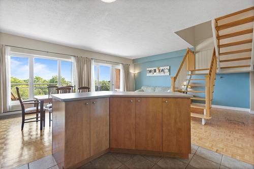 Cuisine - 717-18 Ch. Du Bord-Du-Lac-Lakeshore, Pointe-Claire, QC - Indoor