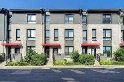 205-9235 Boul. de la Grande-Allée  Mirabel, QC J7J 2S3