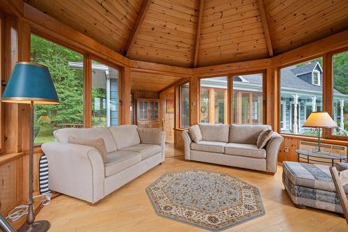 Autre - 249 Ch. Des Boisés, Mont-Tremblant, QC - Indoor Photo Showing Living Room