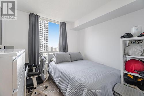 1901 - 285 Enfield Place, Mississauga (City Centre), ON - Indoor Photo Showing Bedroom