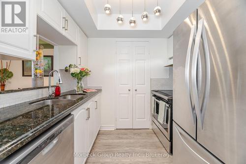 1901 - 285 Enfield Place, Mississauga (City Centre), ON - Indoor Photo Showing Kitchen With Double Sink With Upgraded Kitchen