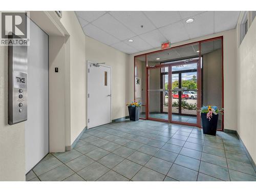 3310 Skaha Lake Road Unit# 306, Penticton, BC - Indoor Photo Showing Other Room