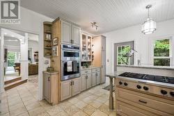 updated appliances, built in oven/microwave - 