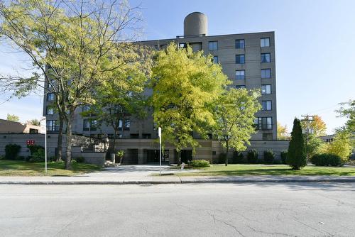 101-4570 Ch. des Cageux  Laval (Chomedey), QC H7W 2S7