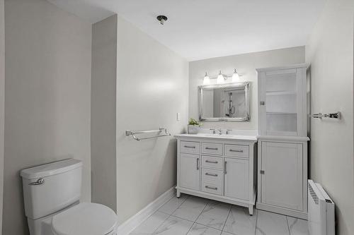 Ensuite bathroom - 101-4570 Ch. Des Cageux, Laval (Chomedey), QC - Indoor Photo Showing Bathroom