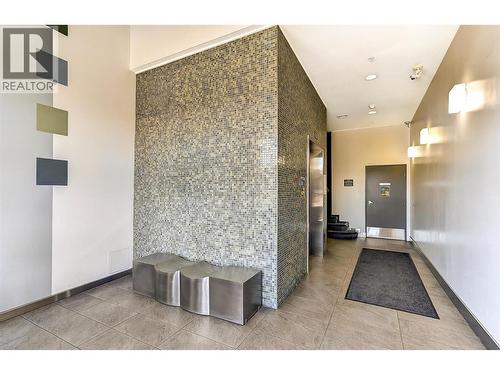 1289 Ellis Street Unit# 320, Kelowna, BC - Indoor Photo Showing Other Room