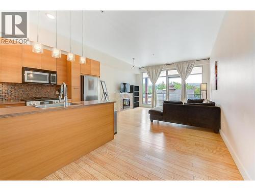 1289 Ellis Street Unit# 320, Kelowna, BC - Indoor Photo Showing Kitchen With Double Sink