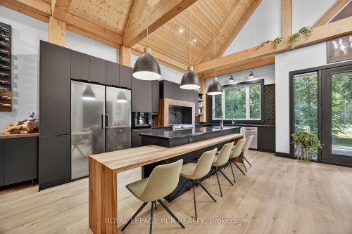 1031 Xavier Street, Gravenhurst, ON - Indoor Photo Showing Dining Room