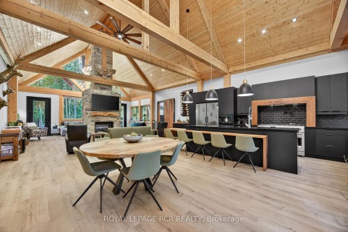 1031 Xavier Street, Gravenhurst, ON - Indoor