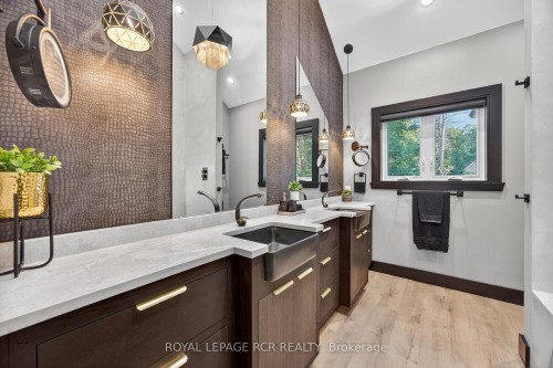 1031 Xavier Street, Gravenhurst, ON - Indoor