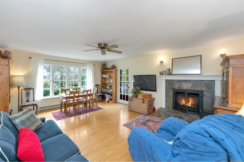 4752 Fairbridge Dr, Duncan, BC 