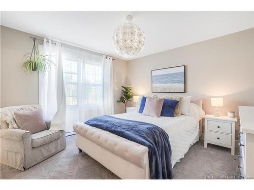 45 Weavers Wy, Fredericton, NB 