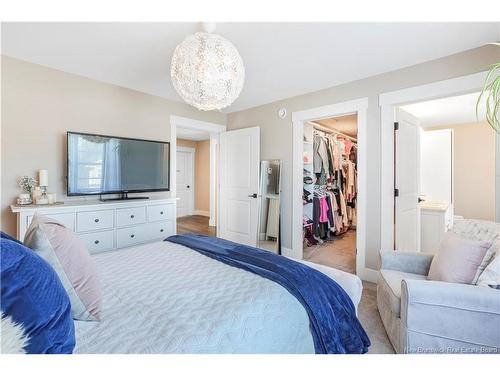 45 Weavers Wy, Fredericton, NB 