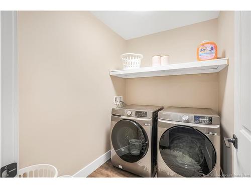 45 Weavers Wy, Fredericton, NB 