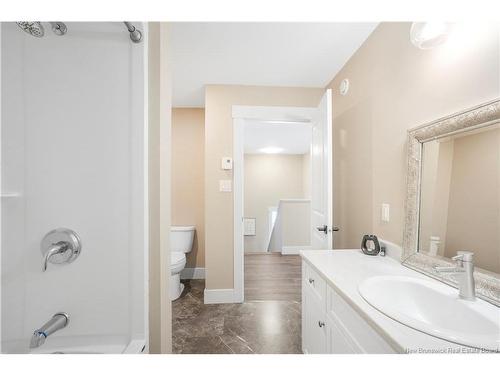 45 Weavers Wy, Fredericton, NB 