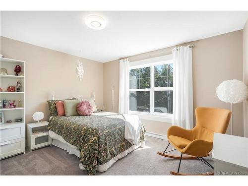 45 Weavers Wy, Fredericton, NB 