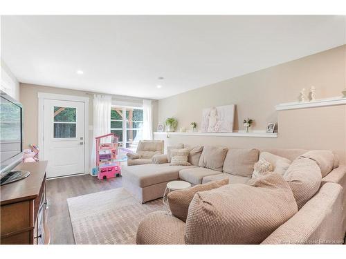 45 Weavers Wy, Fredericton, NB 