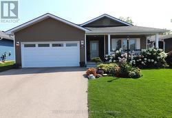 61 LAKE BREEZE DRIVE  Ashfield-Colborne-Wawanosh (Colborne), ON N7A 0B8