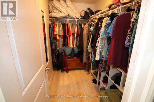 61 Lake Breeze Drive, Ashfield-Colborne-Wawanosh (Colborne), ON - Indoor With Storage