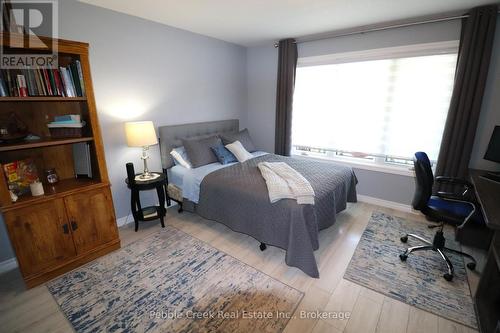 61 Lake Breeze Drive, Ashfield-Colborne-Wawanosh (Colborne), ON - Indoor Photo Showing Bedroom