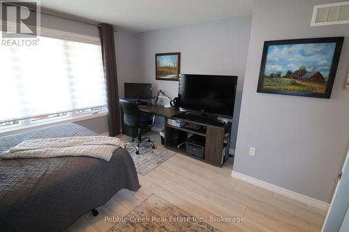 61 Lake Breeze Drive, Ashfield-Colborne-Wawanosh (Colborne), ON - Indoor Photo Showing Bedroom