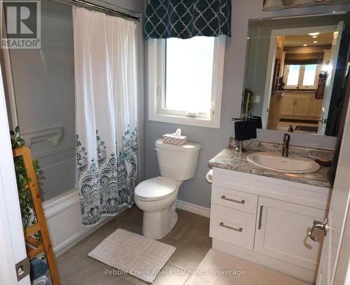 61 Lake Breeze Drive, Ashfield-Colborne-Wawanosh (Colborne), ON - Indoor Photo Showing Bathroom