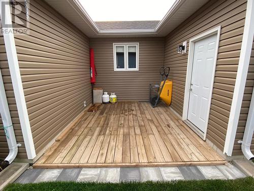 61 Lake Breeze Drive, Ashfield-Colborne-Wawanosh (Colborne), ON - Outdoor With Deck Patio Veranda With Exterior