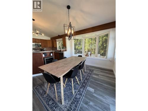 8807 Gala Crescent, Osoyoos, BC - Indoor Photo Showing Dining Room