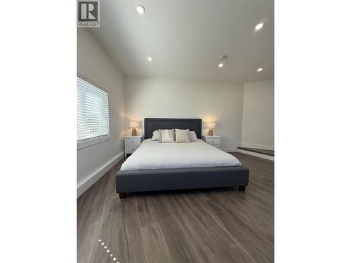 8807 Gala Crescent, Osoyoos, BC - Indoor Photo Showing Bedroom