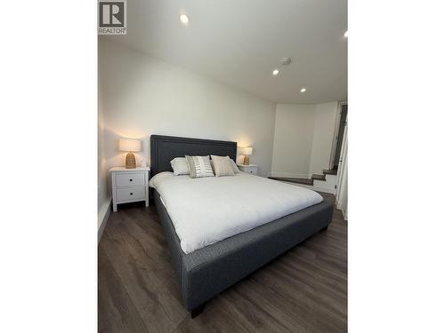 8807 Gala Crescent, Osoyoos, BC - Indoor Photo Showing Bedroom